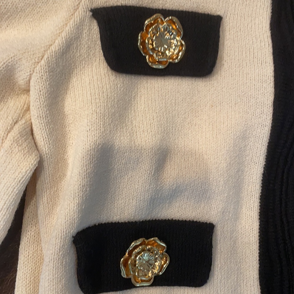 St. John Separates Set - image 7